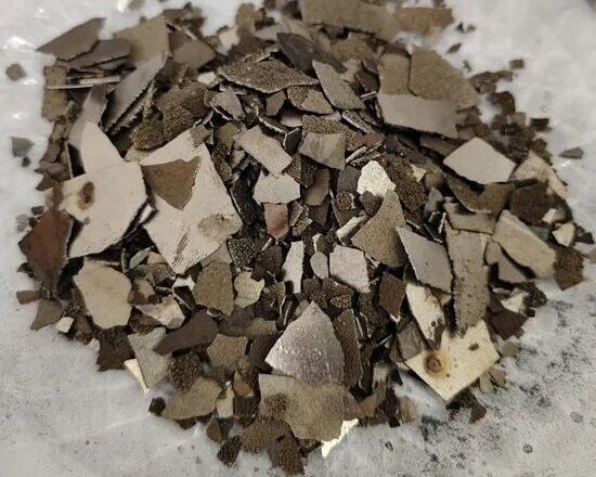 manganese metal flake